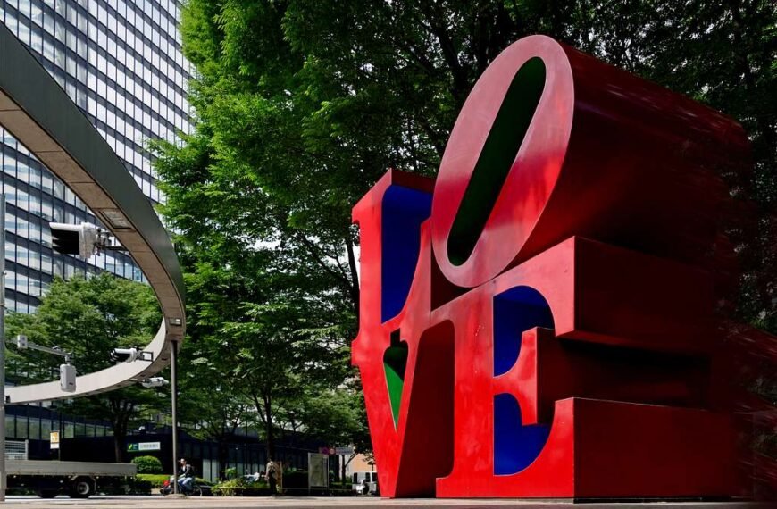 Robert Indiana: Artist, Pop Icon, Gay Creative Voice
